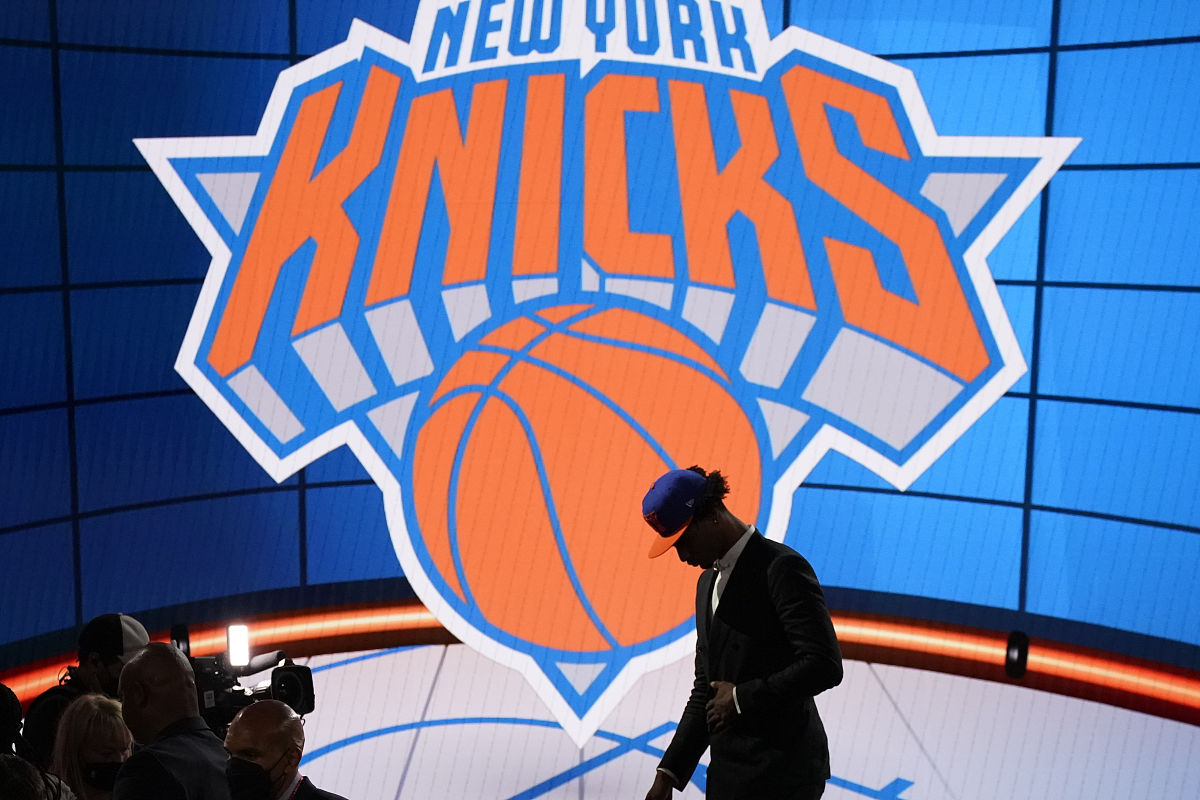 开拓者力克马刺,止住两连败的简单介绍 开拓者力克马刺,止住两连败的简单介绍