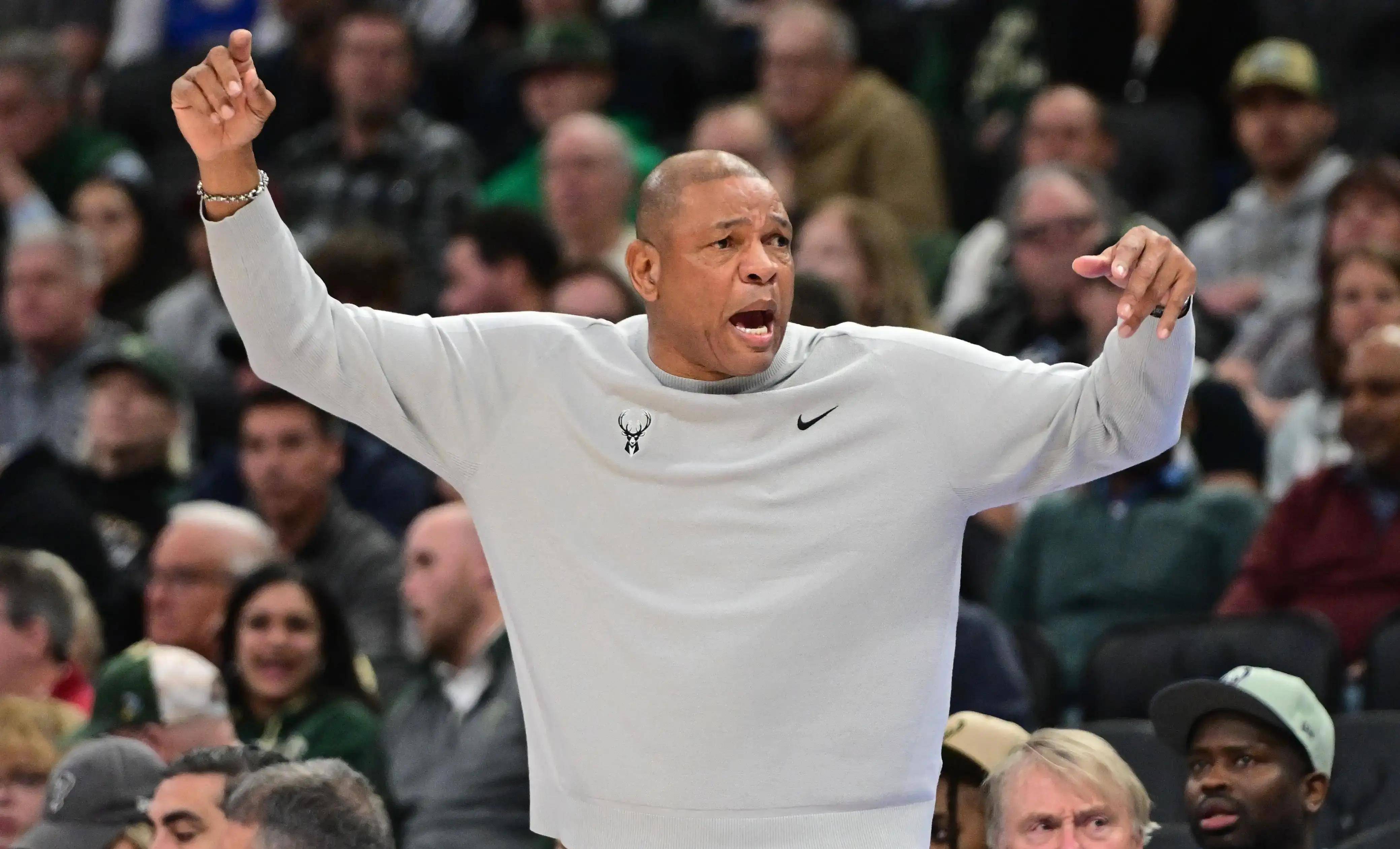 雄鹿胜灰熊,取得十连胜 雄鹿胜灰熊,取得十连胜