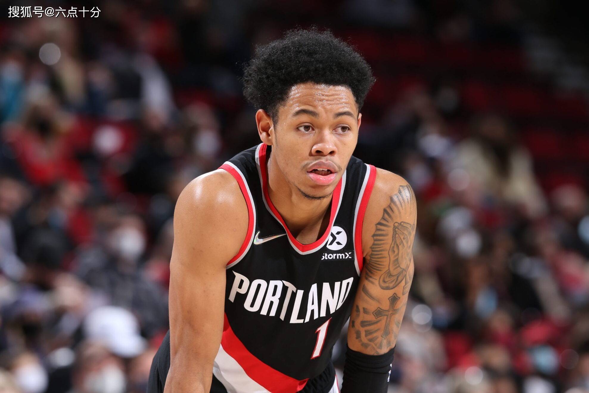 骑士击败开拓者,豪取胜利 骑士击败开拓者,豪取胜利