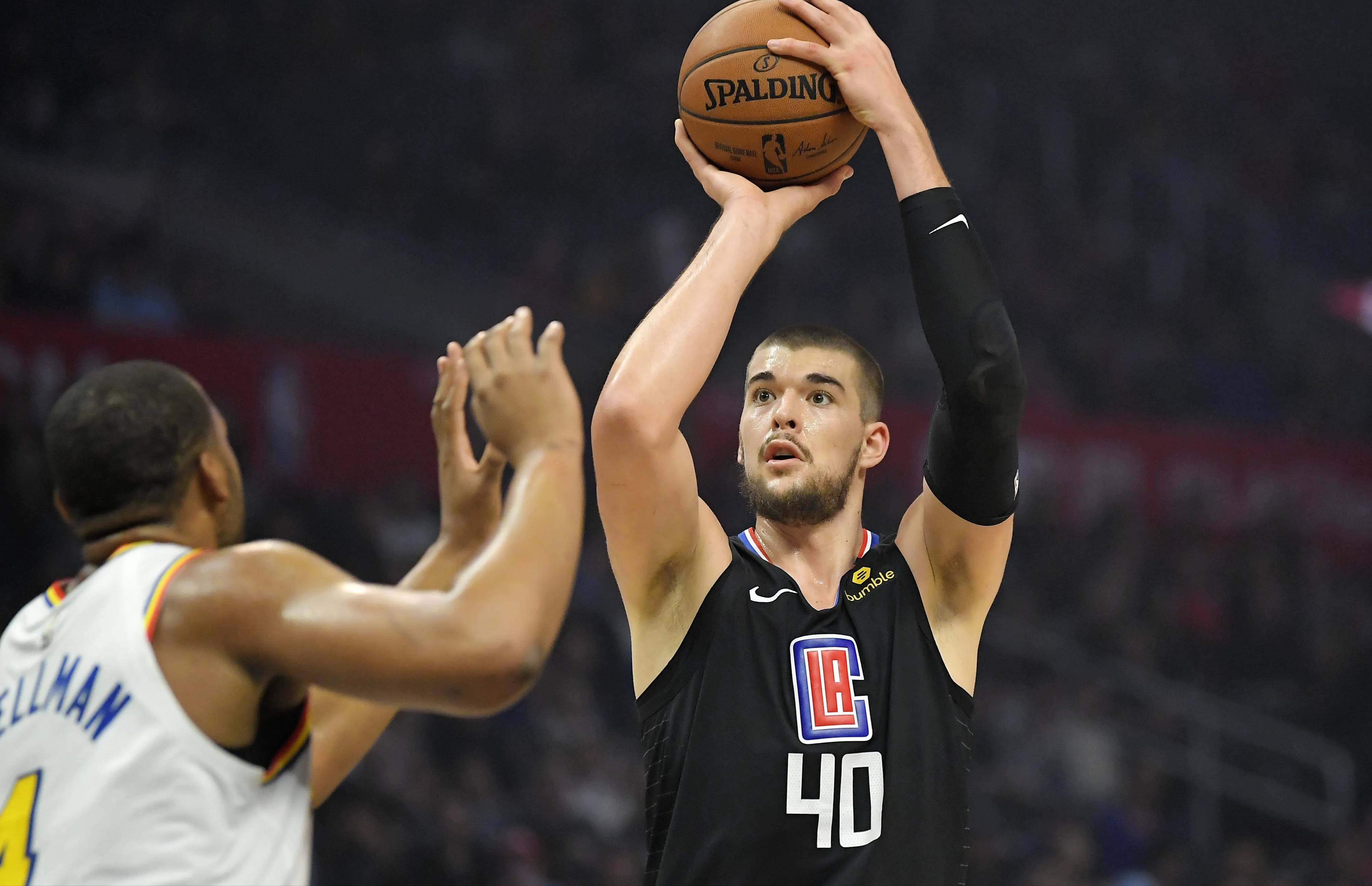 包含快船惨败太阳，再次落后的词条